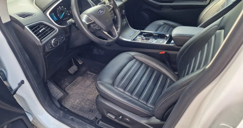 Ford EDGE cena 94000 przebieg: 38000, rok produkcji 2019 z Czempiń małe 121
